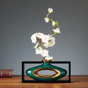 家里装饰品摆件客厅花酒柜图片