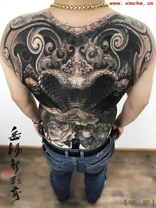 黑灰满背纹身图案大全 - 纹身大咖