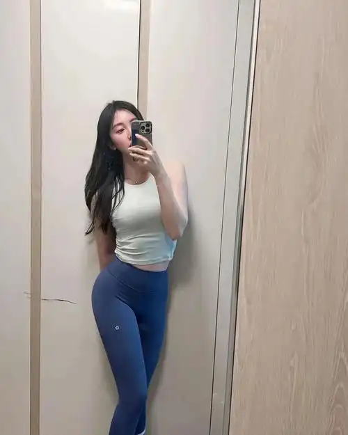 谁见来了不说一句哇瑟这盈盈一握的蚂蚁腰女人杀人全靠腰没错了10满分