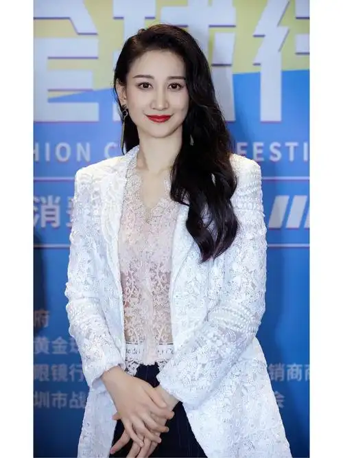 曾泳醍深圳2022时尚全球行