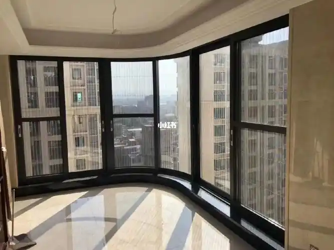异形弯弧落地推拉门封阳台案列