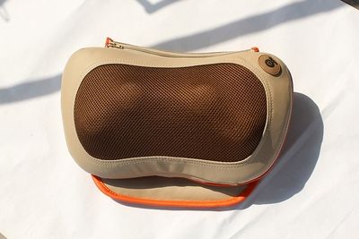 正品bh必艾奇s66l按摩枕全身按摩垫腰部背部按摩靠垫bh-s50魔力按