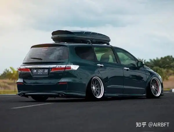 本田奥德赛改装气动避震经典姿态