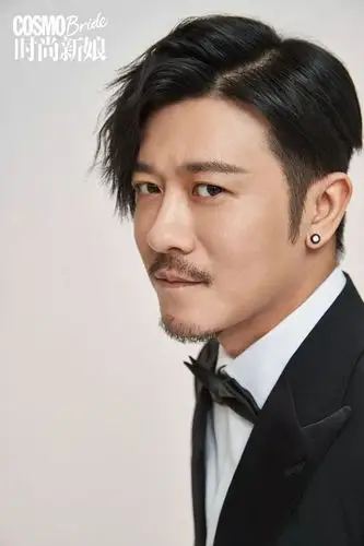 林雨申正装加身玩转摩登绅士魅力