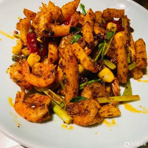 香辣虾搭配薯条,嗯,绝绝子.