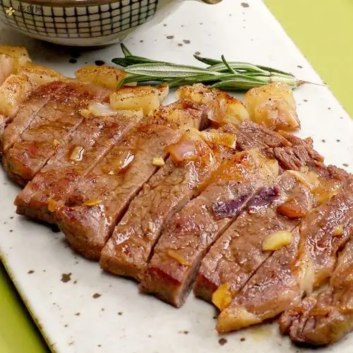 蜜汁煎牛排