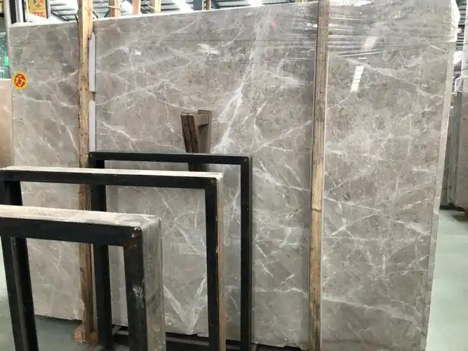 阿克坦矿云多拉灰