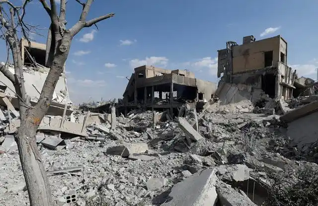 叙利亚战争之殇50万民众丧生女人成黑市交易品500元可挑选