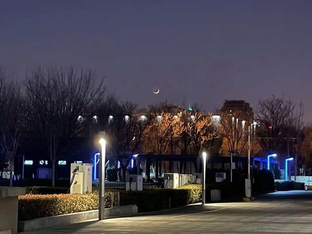 今年的初二的月亮 真亮, 看到大年初二月亮的人,这一年诸事 - 抖音