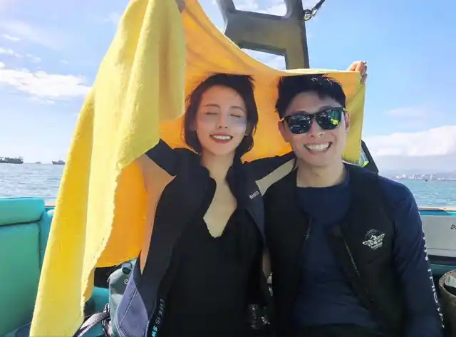 个人认证为张嘉倪老公,出轨却舍不得更改,网友:真的不知羞耻!