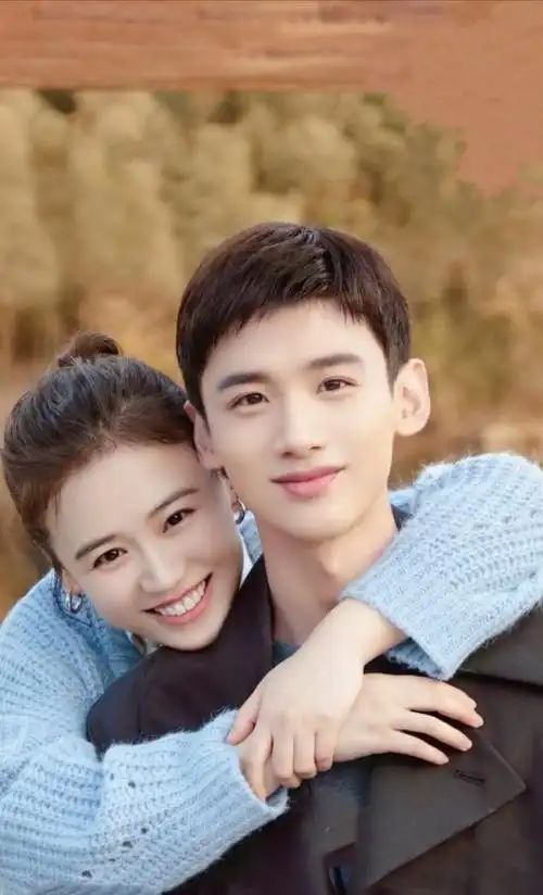 白敬亭直接亲到马思纯的鼻子上令人捧腹初次接吻经验不足