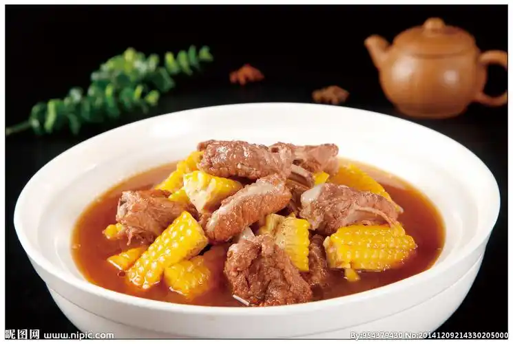 玉米炖排骨图片