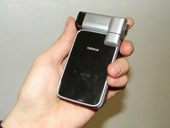 nokia诺基亚n93i经典库存n93翻盖智能旋转拍照机皇原装诺基亚n93银色