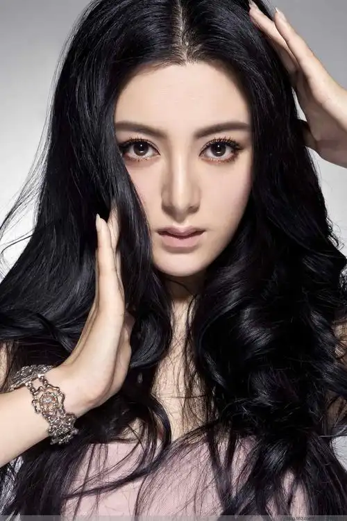 明星陈廷嘉 - 云山中邨 - 云山中邨