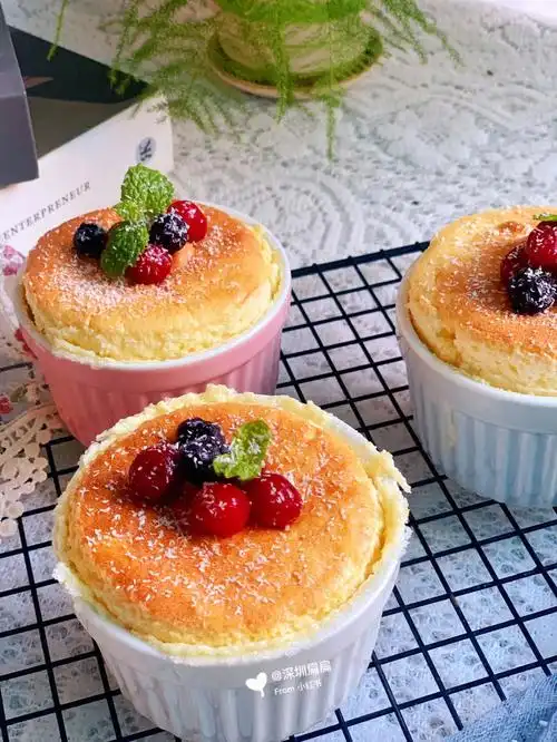 细腻绵软口感如棉花轻盈的舒芙蕾蛋糕