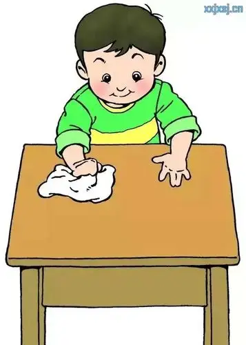 在每天饭前饭后可以帮助爸爸妈妈或者爷爷奶奶整理餐桌,擦桌子.