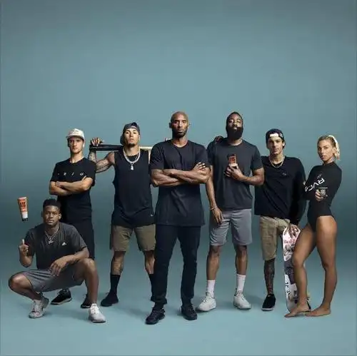 哈登再次和科比进行商业合作,看来之前的运动饮料让他尝到了甜头