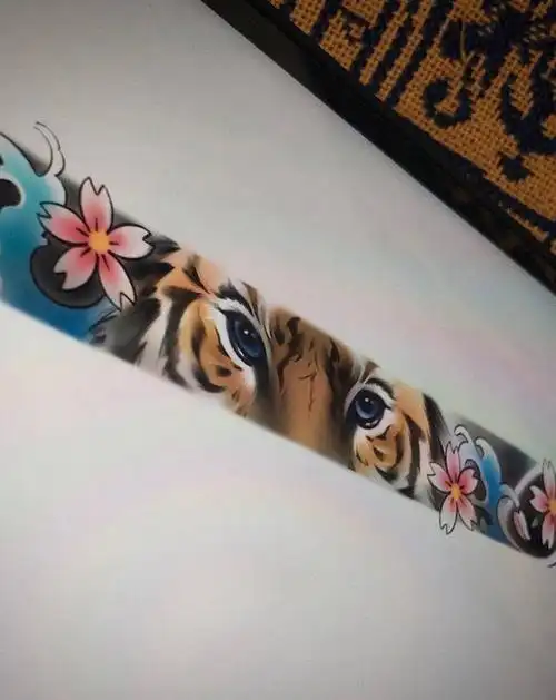 情侣老虎臂环设计纹身图片_手臂腿部新传统老虎樱花臂环纹身图案