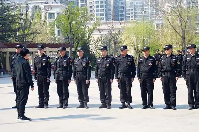 七兵堂集团开展保安队员月度业务培训