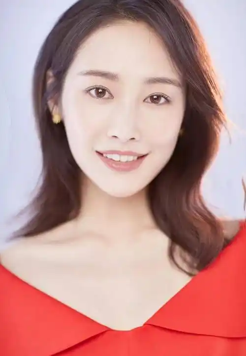 十六:张檬,中国内地女演员,1988年10月29日出生于河南省郑州市,毕业于