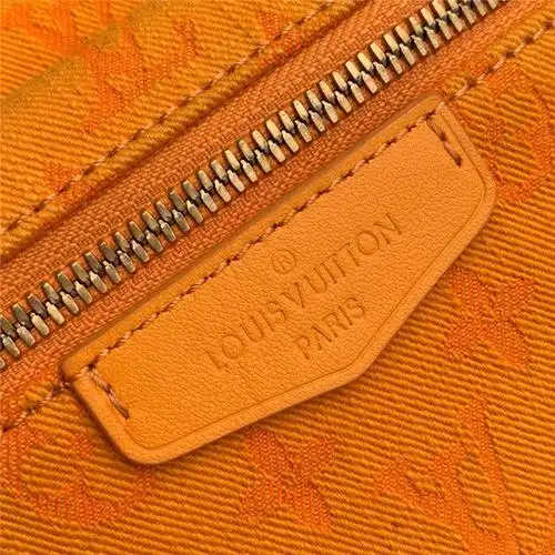 lv路易威登m44741橙色outdoor腰包