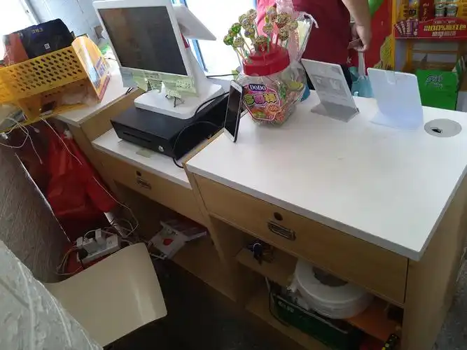 出售收银台,2.5米人字梯,灭蝇灯,紫外线消毒灯