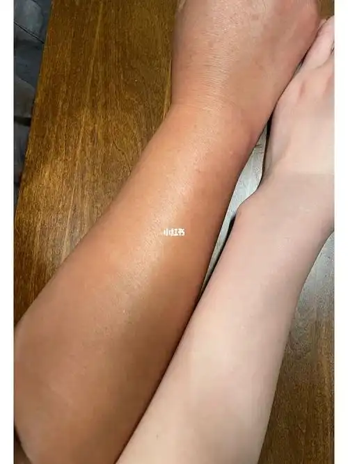 黑白配我和我妈肤色对比