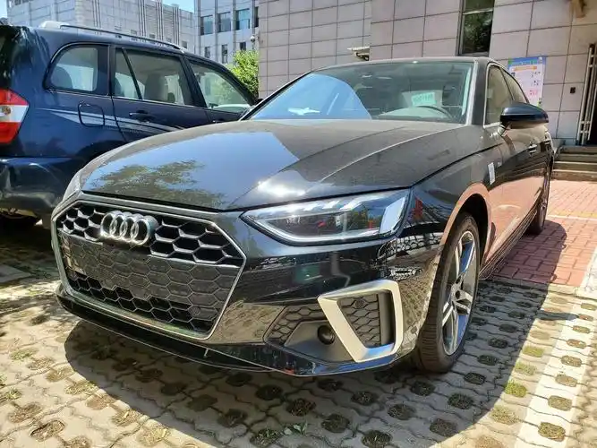 奥迪a4l 今年2021-9月去订a4l豪华动感大概多少能拿下首付30%有没有