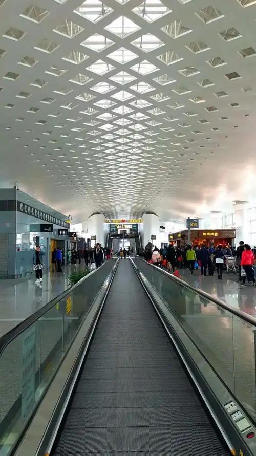 杭州萧山国际机场候机大厅随拍