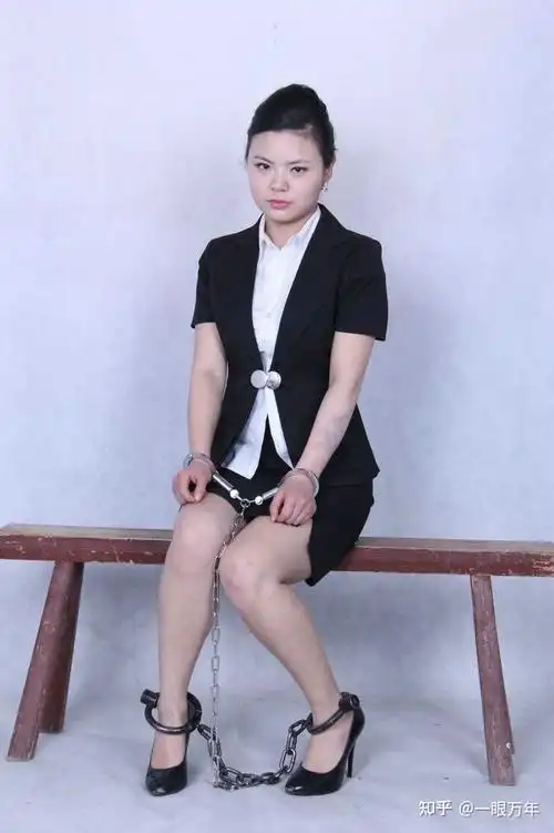 镣铐女囚,被锁住的青春与自由(二)