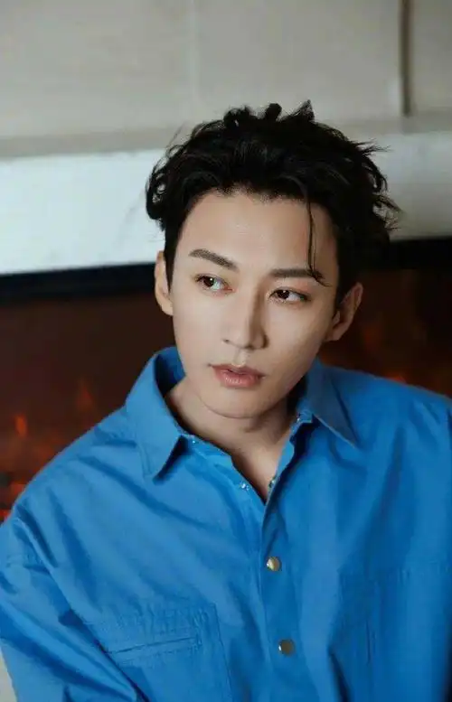 刘学义法制咖唐禹哲找同妻生娃张艺兴组女团选妃范丞丞考公