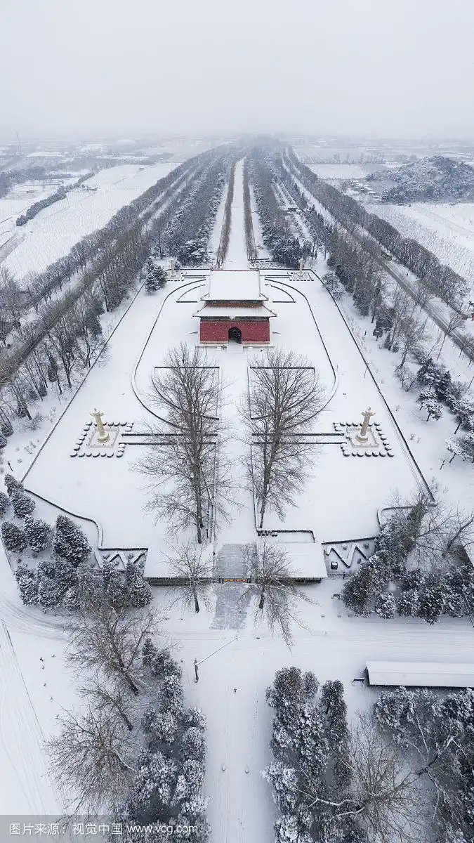 明十三陵神路全景