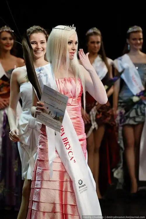 【引用】直击俄罗斯美女选美大赛火爆现场,美女如云(图)