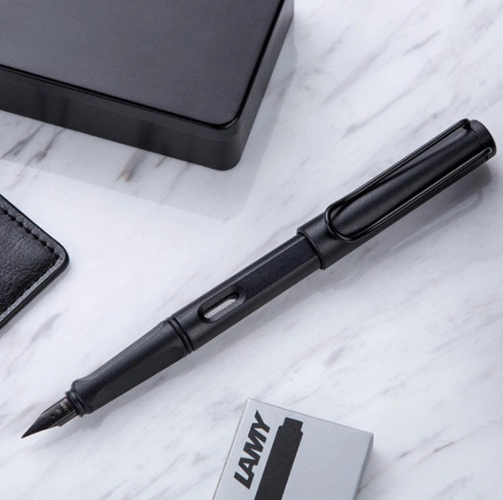 特价￥68lamy凌美狩猎系列全黑磨砂黑钢笔m尖