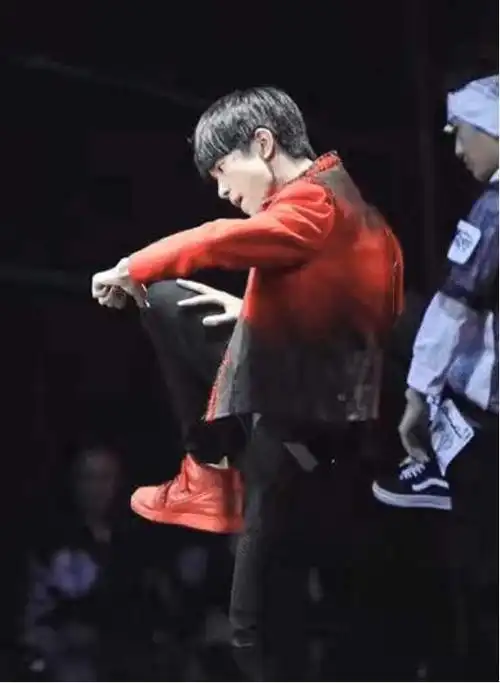 罗志祥跳舞罗志祥跳舞顶胯视频原版