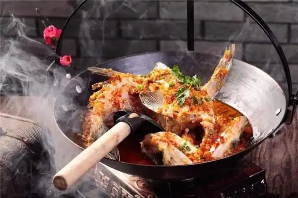 【农家菜】吊锅雄鱼