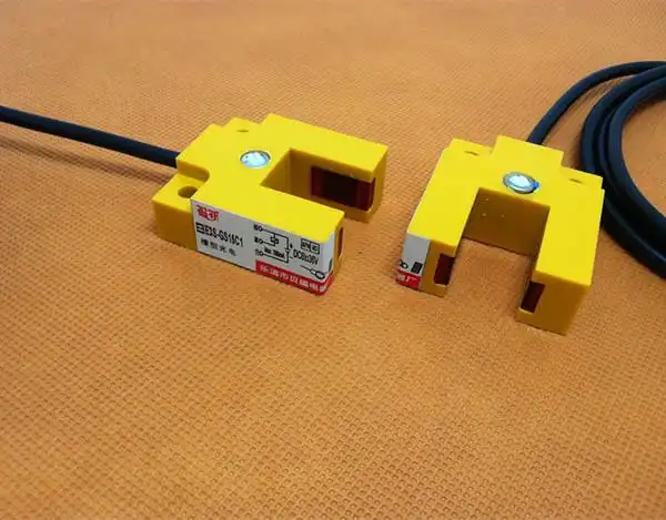 全新 槽型光电开关 e3s-gs15n 直流三线npn常开 全新正品