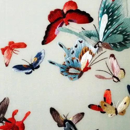 苏绣世家《百蝶图》钱菊凤大师工作室作品