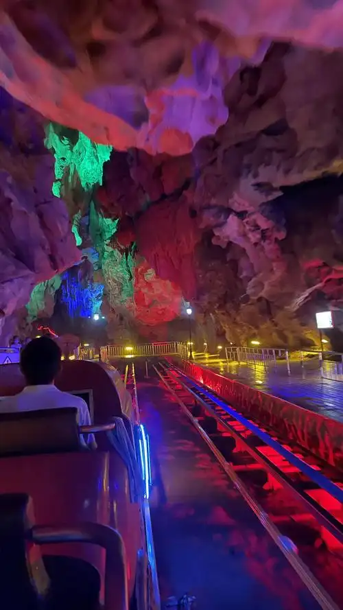 原创罗敏文化传媒漓江冠岩景区游记