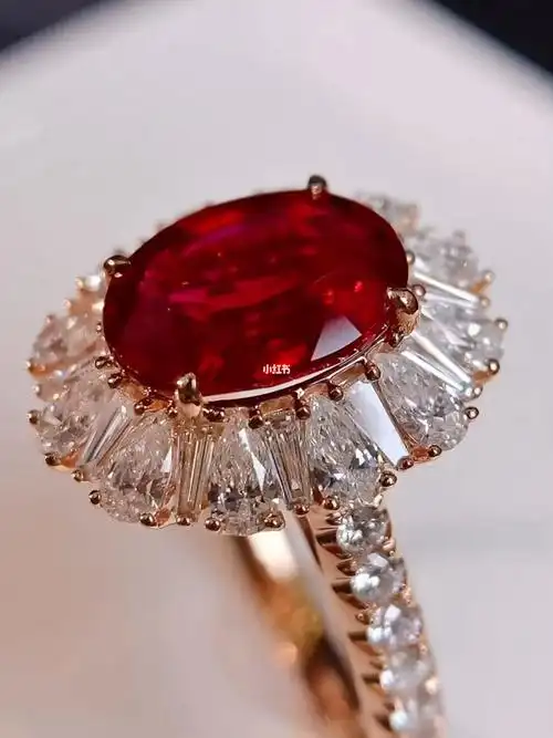 新品3克拉豪华镶嵌红宝石戒指