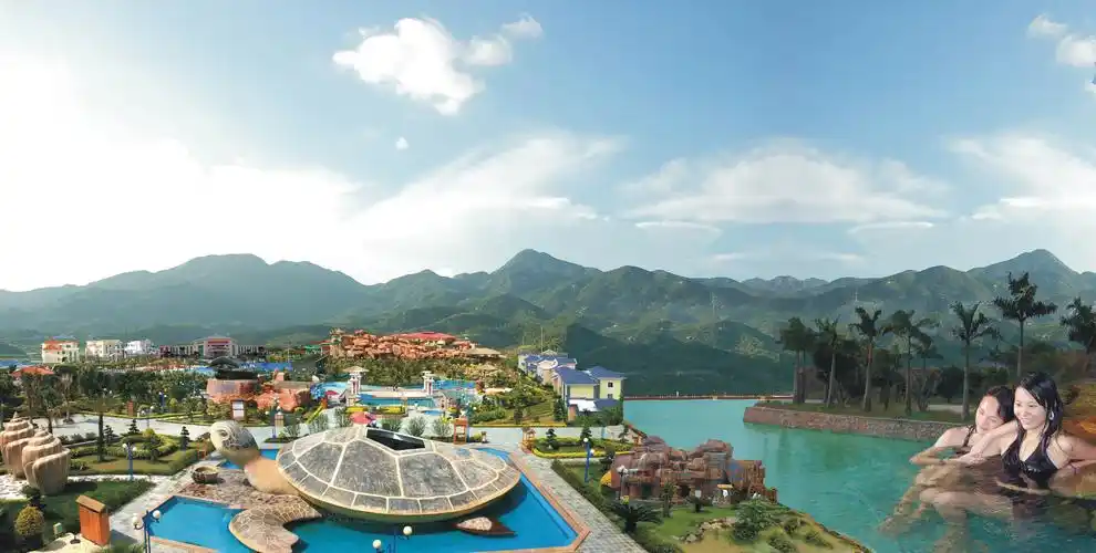 d1深圳—韶关云门山—玻璃桥—岭南东方温泉酒店★ 游玩:广东省首座全