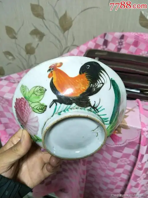 民国八角形粉彩公鸡碗鸡公碗一枚品相不错临清运河古玩店_价格300元
