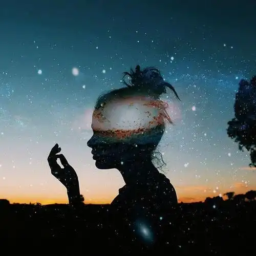 2021最伤感戳心的话字字伤情句句碎心