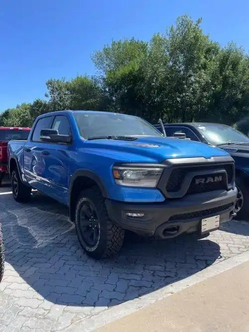 平行进口道奇公羊皮卡仅需37.8万起售