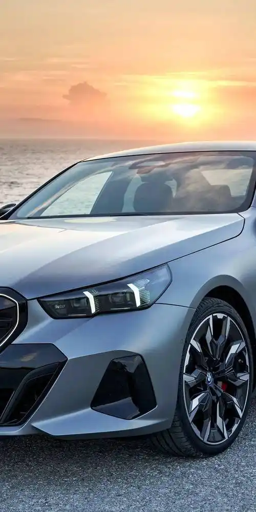 宝马推出i5纯电动车,10月即将上市_搜狐汽车_搜狐网