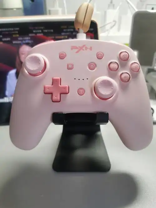 莱仕达switch游戏手柄200元粉色女生游戏礼物