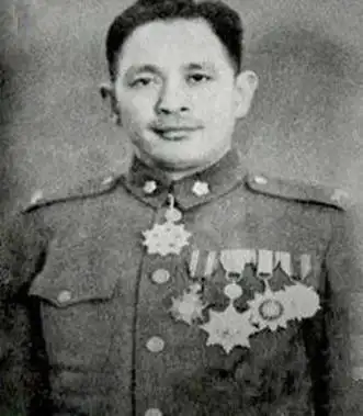 国民党好色将军:杀日寇时摸女大学生,儿子与林青霞是最佳搭档