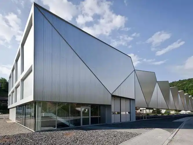 做了这多年工程原来厂房还能这样建!广联钢建筑带您欣赏国外工厂