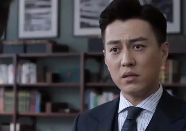 精英律师蓝盈莹骂人忘词瞎编一句火遍全网靳东变迷弟