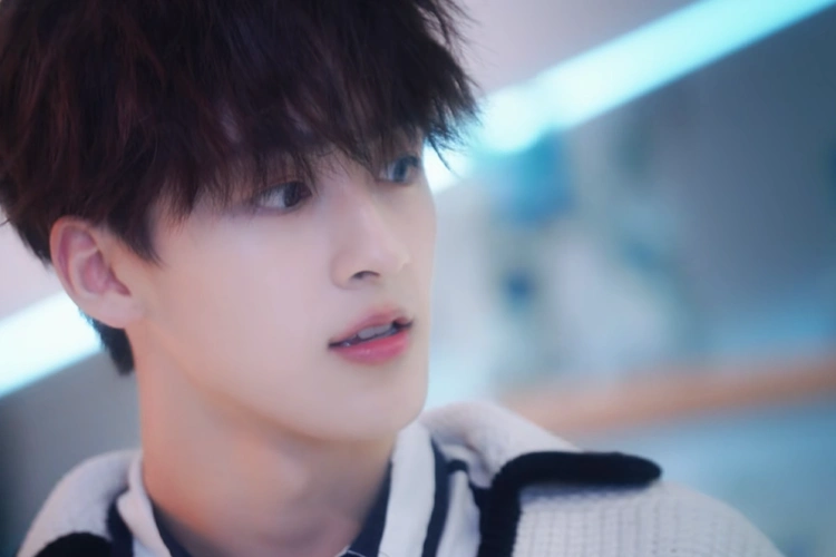 何洛洛抱图dd - 堆糖,美图壁纸兴趣社区